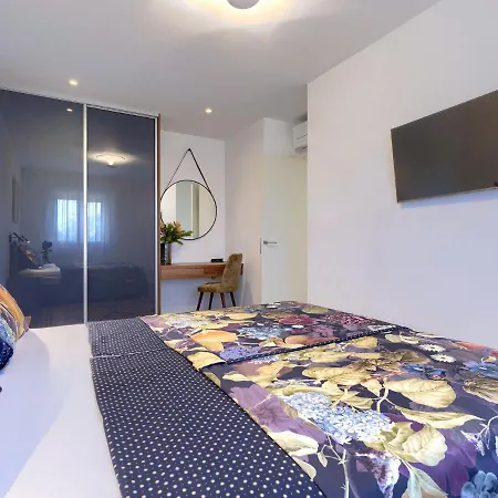 Irena By Interhome *